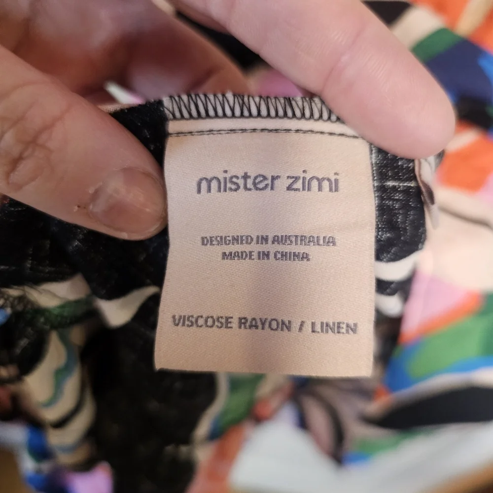 Mister Zimi Flutter Sleeve Zip-Up Mini Tropical Bold Print Ruffle Mini Dress - Picture 5 of 8